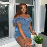 Robe fourreau en jean à épaules dénudées